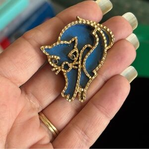 Vintage Coro Blue Enamel Cat brooch Pin with Gold-Tone Trim